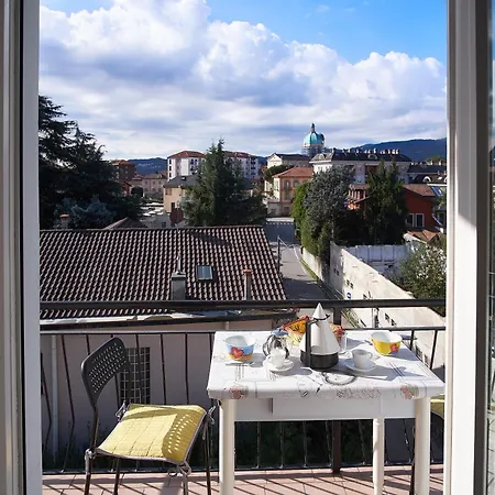 Vecchia Intra - Two-room In The Center For 4 People Appartamento *